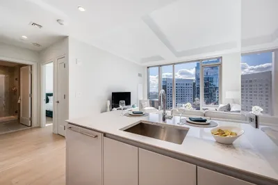 133 Seaport Blvd #2201