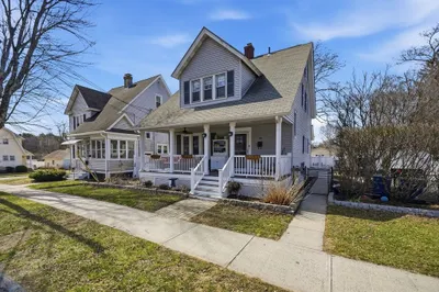 59 Woodmont St 1