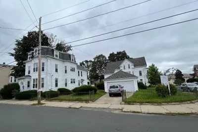 61 Temple Street 1