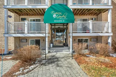 200 Manning St #2B