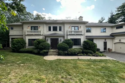 458 Heath St