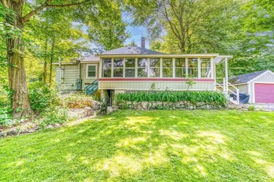 127 Southville Rd