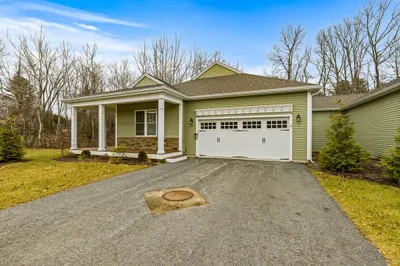 61 Spring Hill Dr #37