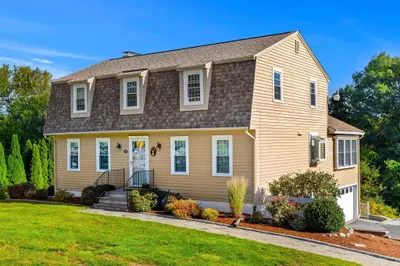 30 Tadmuck Road 1
