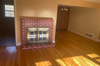 26 Dehart Ave 1