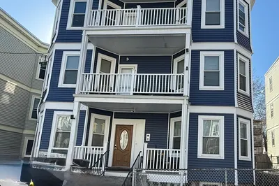 55 Lithgow Street #3 1