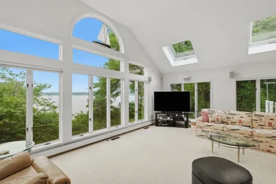 34 Shirley Point Rd 1