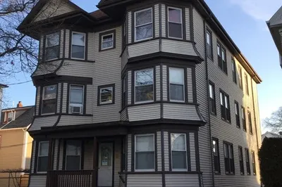 28 Hall St #3S
