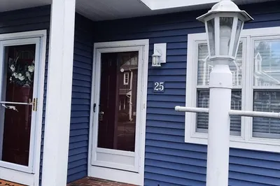25 Hobart Lane #25 1