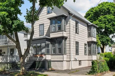 18 Hancock Street