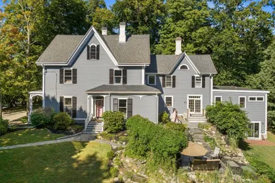 62 Old River Place 1