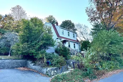 4 Ardmore Ave 1