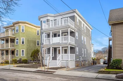 29-31 Cushing St #1