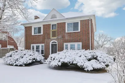 113 West Main St 1