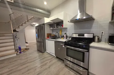 407 Dudley St #1 1