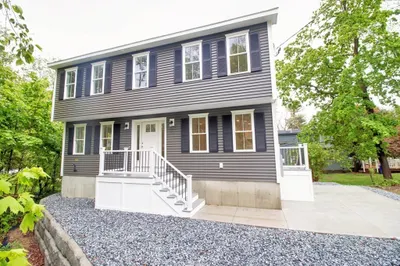 24 Evergreen Road
