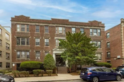 7 Lothian Rd #8