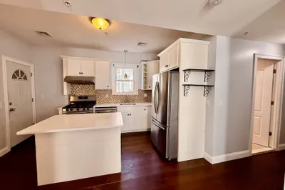 21 South Sydney St #1 1