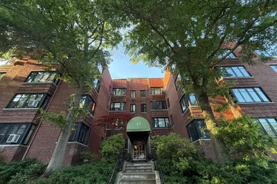 65 Strathmore Rd #25