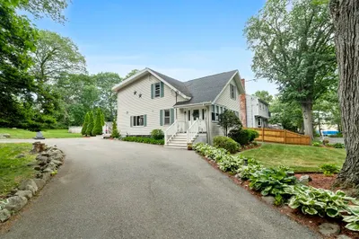 74 Glendale Rd 1