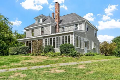 57 Maple St