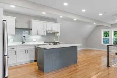 57-B Packard Ave #B