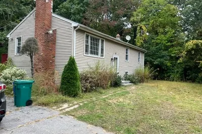 640 Oakhill Ave 1