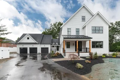 22 Farmhouse Lane 1