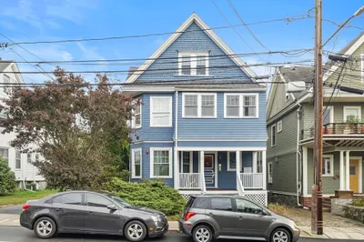 9 Cedar St #2