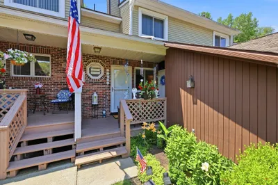 204 Brookfield Ln #204 1
