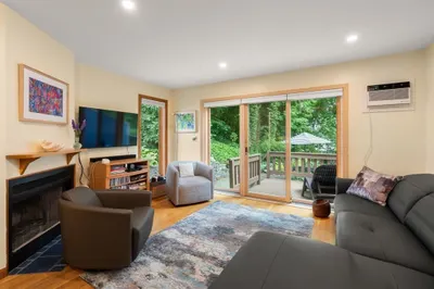 27 5th Ave #27