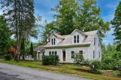 32 Charlemont Rd 1