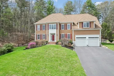7 Grindstone Ct 1