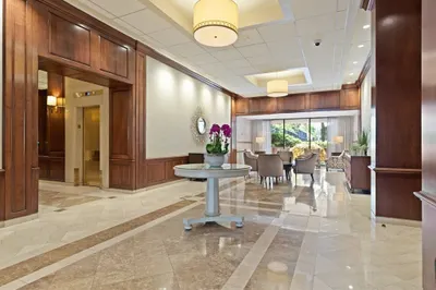 9 Hawthorne Place #7J 1