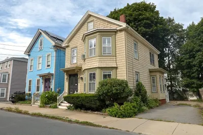 17 Charter St #2 1