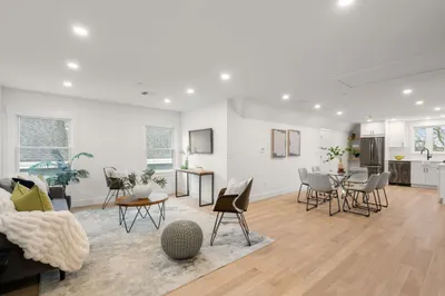26 Adelaide Street #3 1