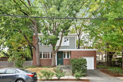 7 Robinson Street