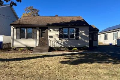 132 Ambrose St