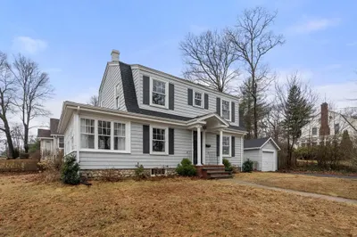 2 Lakewood Rd 1