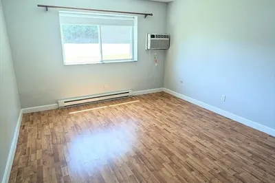 9 Weld St #14 1