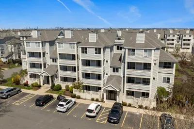 200 Falls Blvd #E106 1