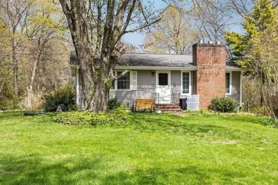 11 Grandview Ave 1
