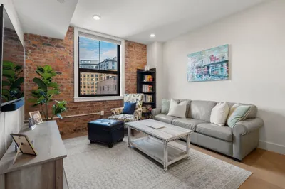 121 Portland St #603