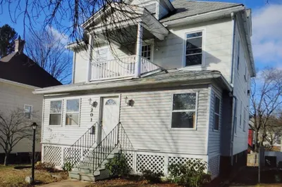 201 Locust Street 1