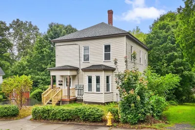 307 Pine St 1