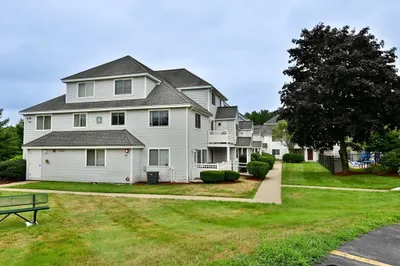 360 Littleton Rd #A18 1