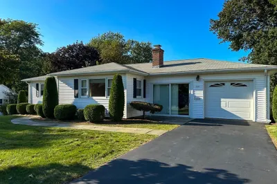 123 Granby Rd 1
