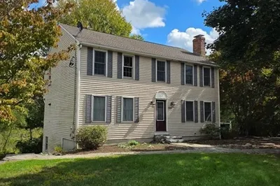 599 Oakhill Ave 1