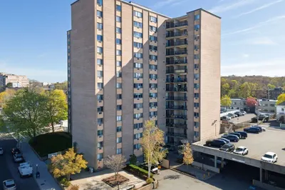 1025 Hancock St #4J 1