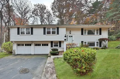 15 Appletree Ln
